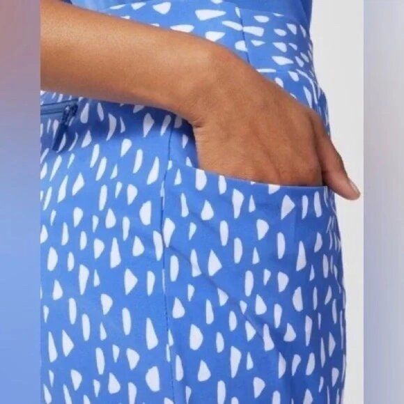 Like New Chico’s Women's Zenergy Neema Pebble Pocket‎ Skort Amparo Blue 12 - Picture 3 of 15